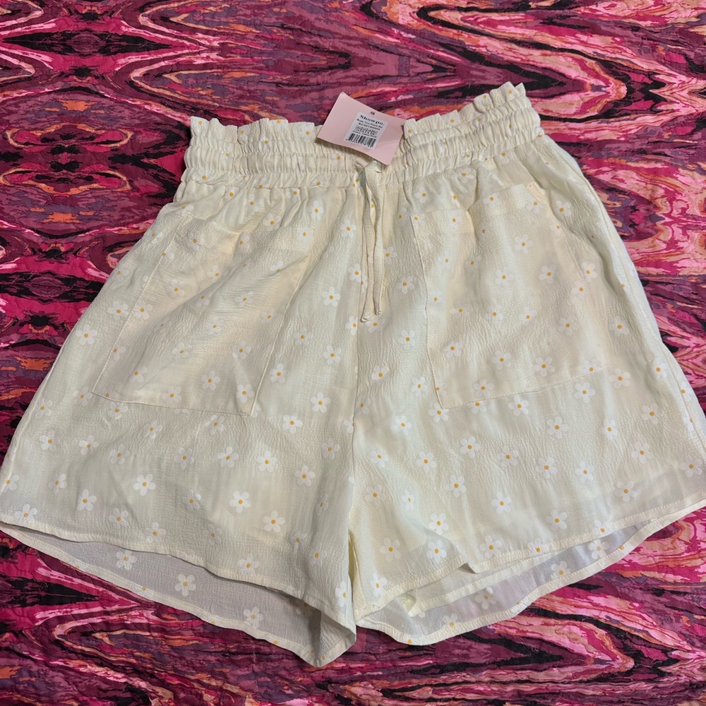 Showpo daisy two piece set - Picture 5 of 6
